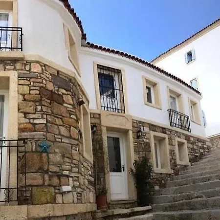 Muharrembey Çeşme