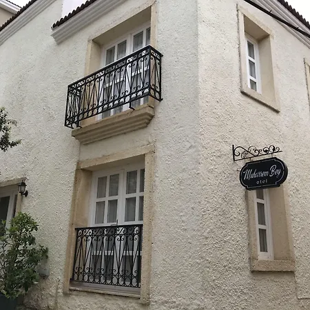 Muharrembey Hotell 2*