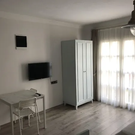 Muharrembey Hotell Çeşme