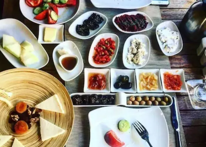 Muharrembey 2* Çeşme